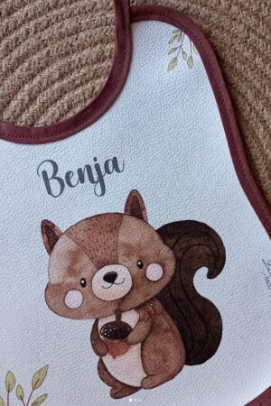 Baberos personalizados de ecocuero